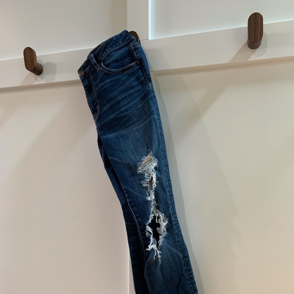 American Eagle outfitters dark wash jean size 4 like new